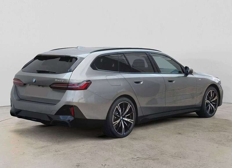 Usata BMW 520 M Sport 197 CV (144 kW) 2024 Grigio Station wagon