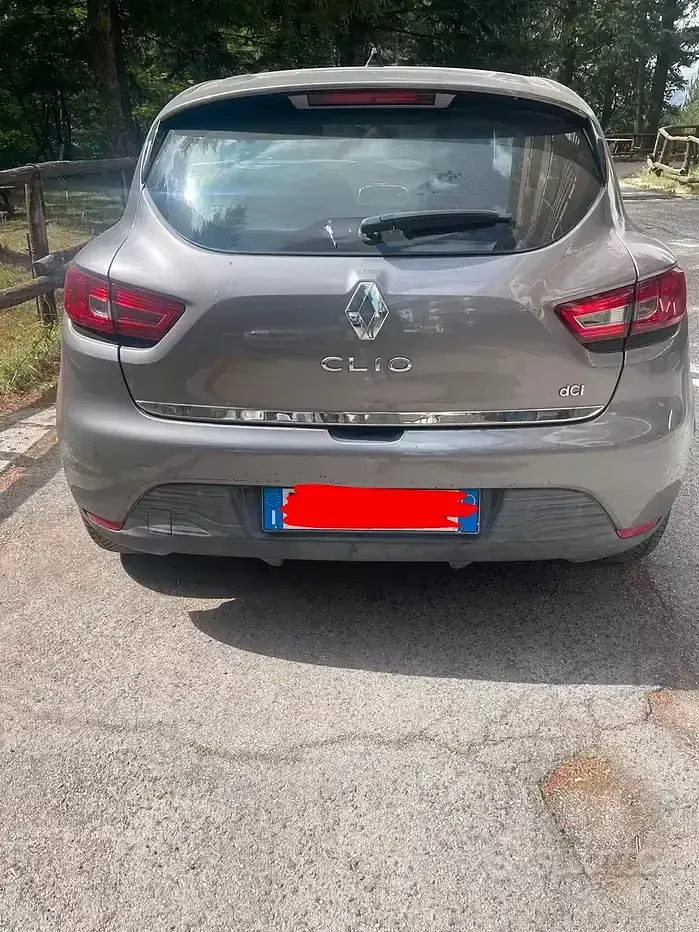 Usata Renault Clio 75 CV (55 kW) 2015 Grigio Utilitaria