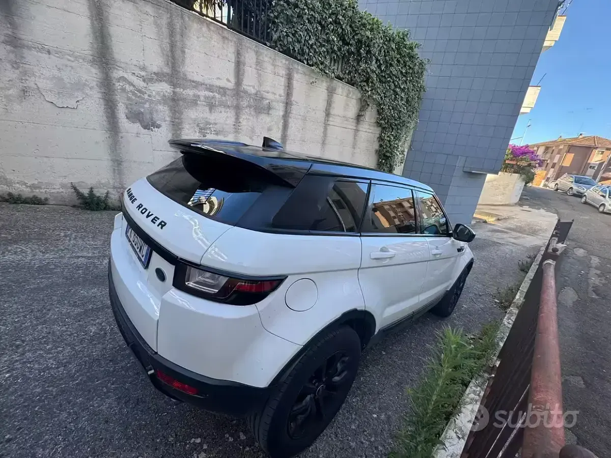 Usata Land Rover Range Rover evoque 150 CV (110 kW) 2017 Station wagon