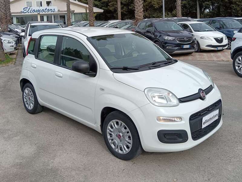 Usata Fiat Panda Easy 95 CV (69 kW) 2016 Bianco Utilitaria