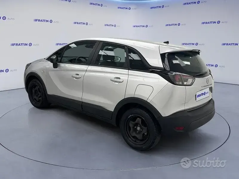 Usata Opel Crossland Edition 83 CV (61 kW) 2022 Argento SUV