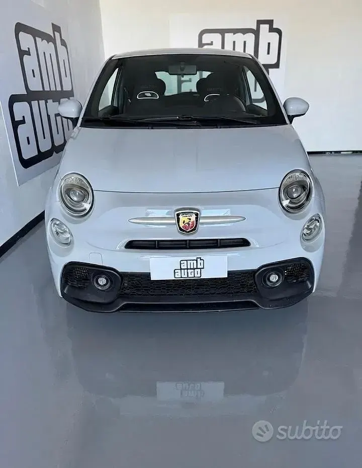 Usata Abarth 595 145 CV (106 kW) 2022 Grigio Berlina
