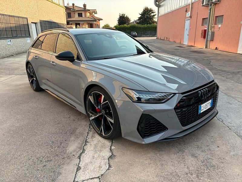 Usata Audi RS6 Comfort 599 CV (440 kW) 2022 Grigio Station wagon