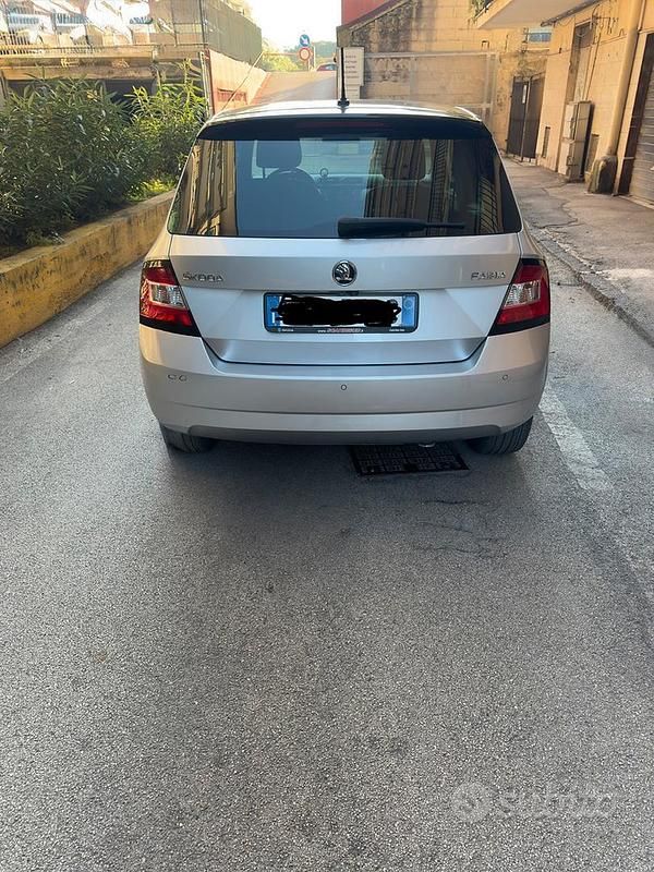 Usata Skoda Fabia 75 CV (55 kW) 2018 Grigio Berlina
