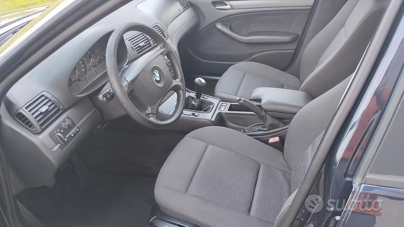 Usata BMW 320 150 CV (110 kW) 2003 Blu Berlina