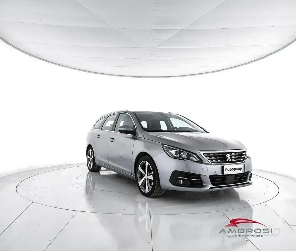 Usata Peugeot 308 SW Allure 131 CV (96 kW) 2018 Grigio Station wagon