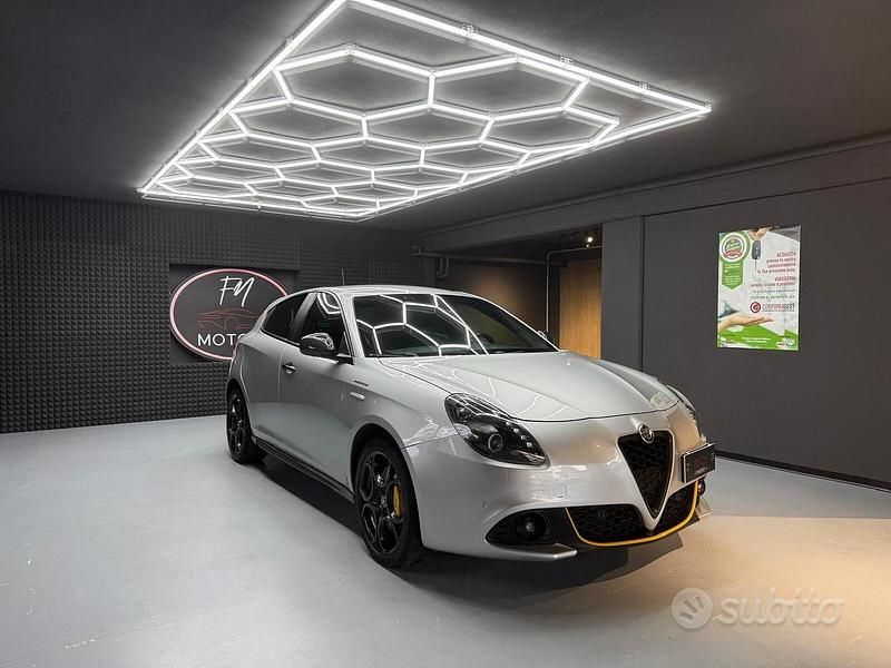 Usata Alfa Romeo Giulietta Veloce 170 CV (125 kW) 2019 Grigio Utilitaria