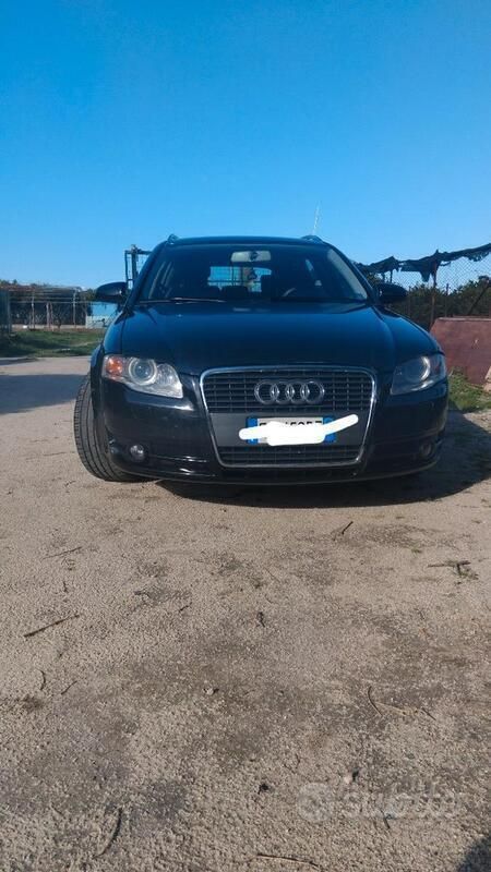 Nero Usata 2006 Audi A4 Station wagon | 2200 € (Ottimo prezzo) - Immagine 1/4