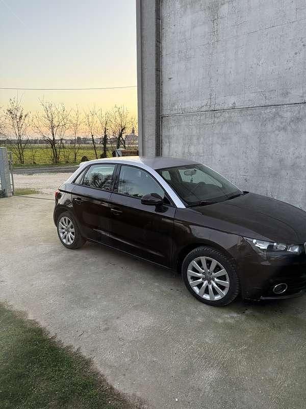 Usata Audi A1 Sportback Ambition 90 CV (66 kW) 2014 Marrone Utilitaria