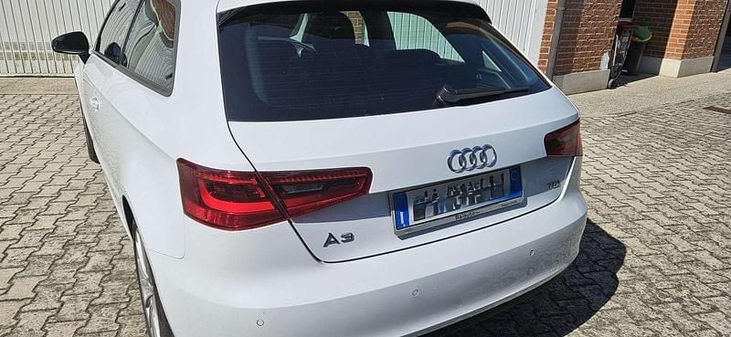Occasion Audi A3 Ambition 105 ch (77 kW) 2014 Blanc Berline