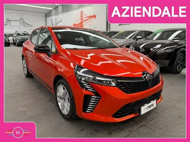 Usata Renault Clio Evolution 145 CV (106 kW) 2025 Arancione Utilitaria