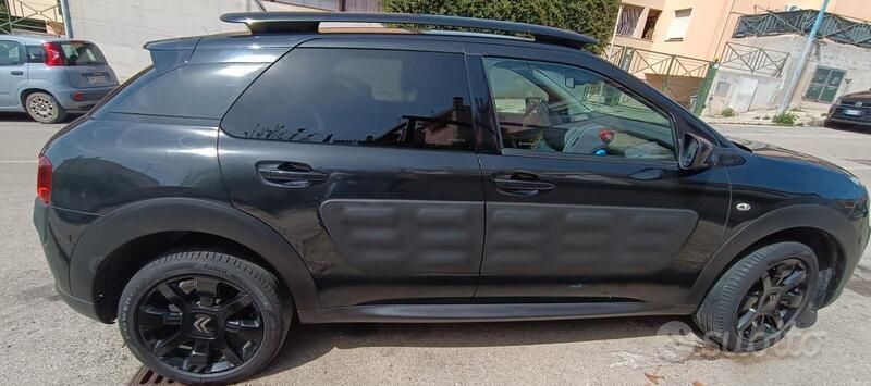 Nero Usata 2018 Citroën C4 Cactus Due volumi | 10.000 € (Ottimo prezzo) - Immagine 1/4