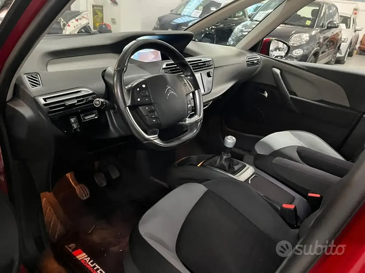 Usata Citroën Grand C4 Picasso 120 CV (88 kW) 2016 Rosso Monovolume