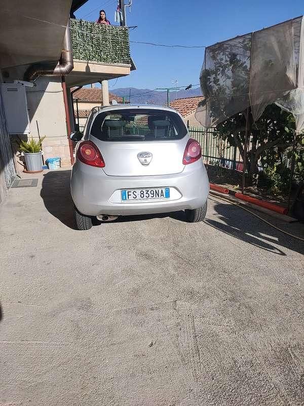 Usata Ford Ka Titanium 75 CV (55 kW) 2011 Berlina