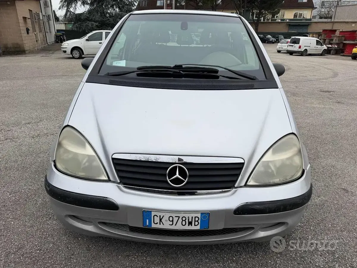 Usata Mercedes A170 Avantgarde 95 CV (69 kW) 2001 Grigio Utilitaria