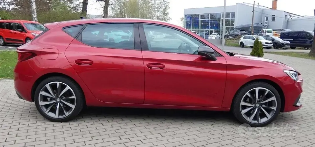 Usata Seat Leon FR 131 CV (96 kW) 2022 Rosso Berlina