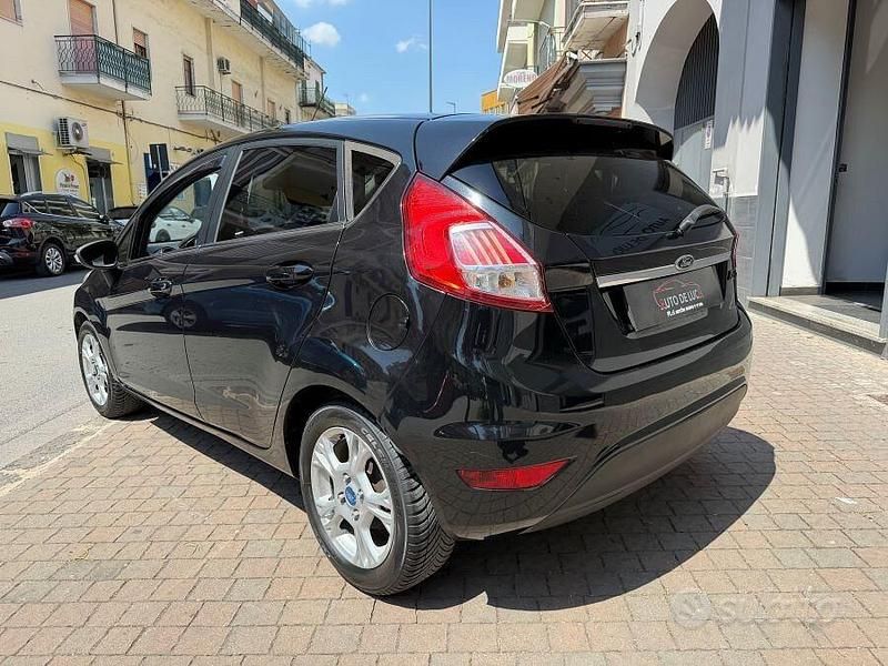 Usata Ford Fiesta Titanium 75 CV (55 kW) 2017 Nero Berlina