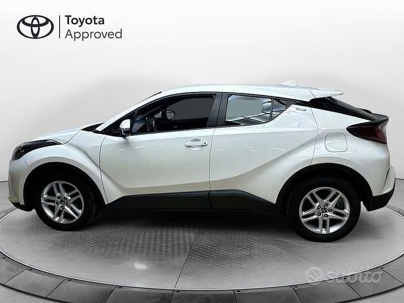 Usata Toyota C-HR Active 2022 Bianco SUV