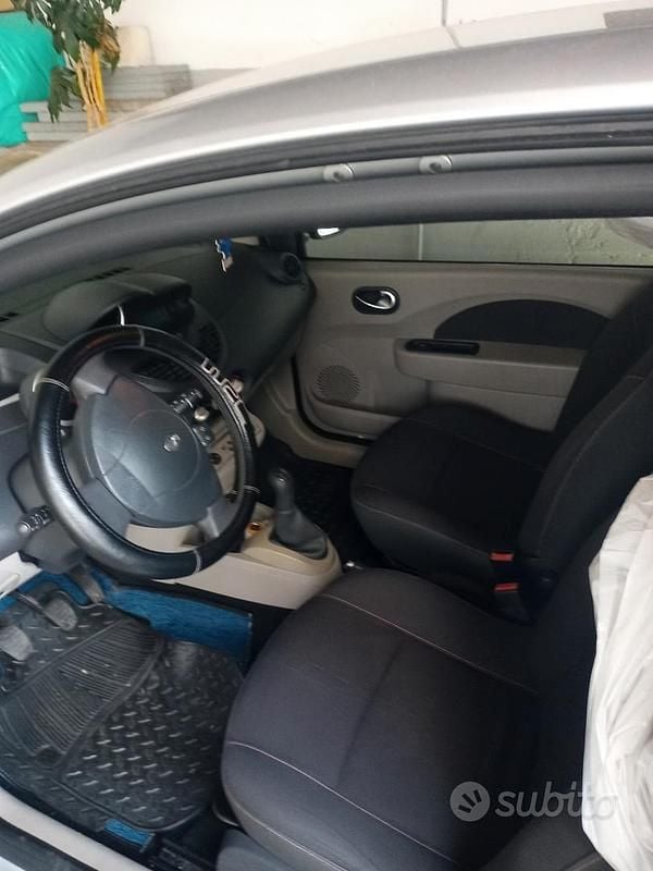 Usata Renault Twingo 65 CV (47 kW) 2007 Utilitaria