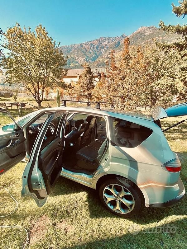 Usata Ford S-MAX S 145 CV (106 kW) 2009 Marrone Monovolume