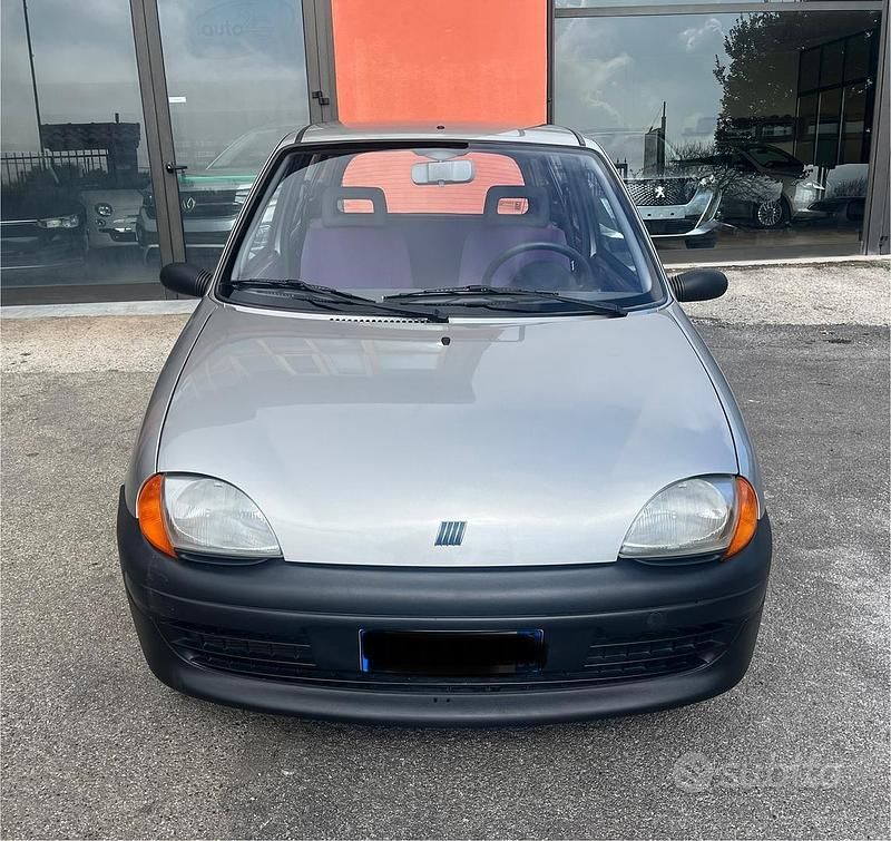 Usata Fiat Seicento Young 39 CV (28 kW) 2000 Argento Utilitaria