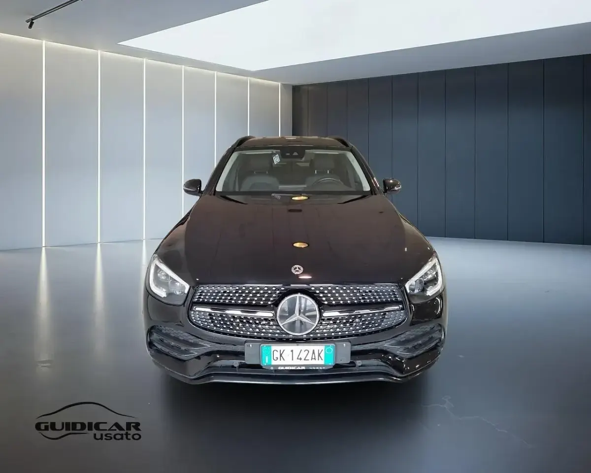 Usata Mercedes GLC300de Edition 194 CV (142 kW) 2022 Nero SUV