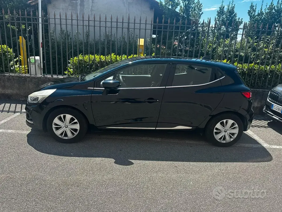 Usata Renault Clio 2017 Nero Utilitaria