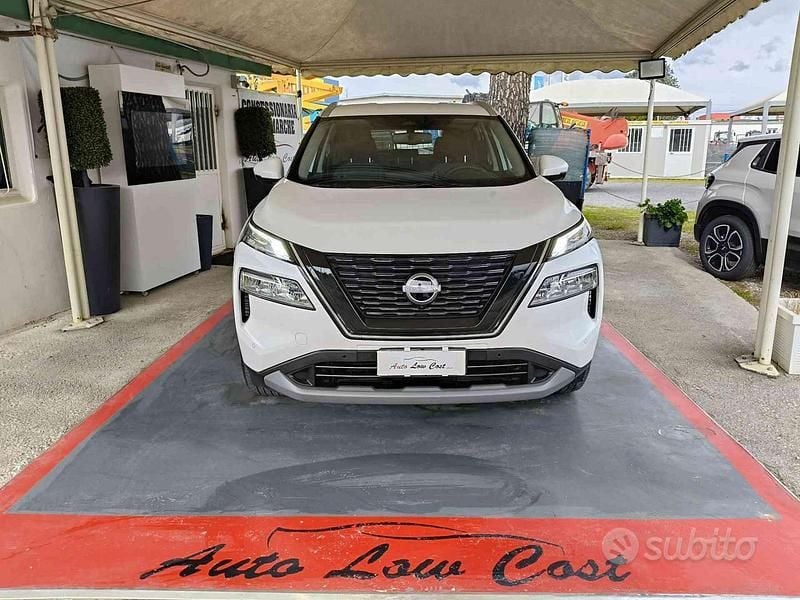 Usata Nissan X-Trail N-Connecta 213 CV (156 kW) 2025 Bianco SUV