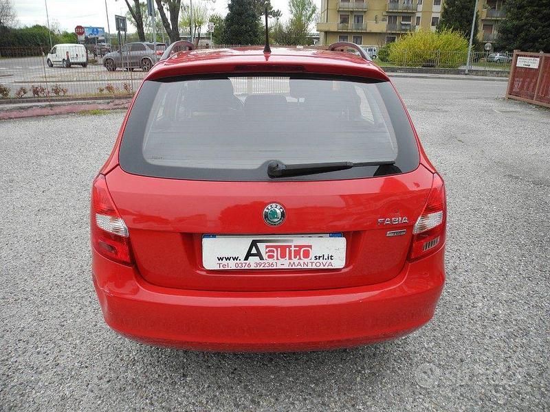 Usata Skoda Fabia Active 75 CV (55 kW) 2012 Rosso Station wagon