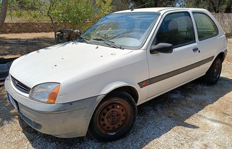 Usata Ford Fiesta 2000 Bianco Utilitaria