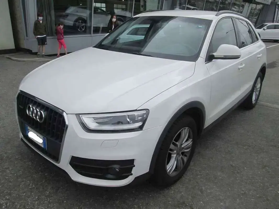 Begagnad Audi Q3 Business Plus 170 HK (125 kW) 2015 Vit SUV