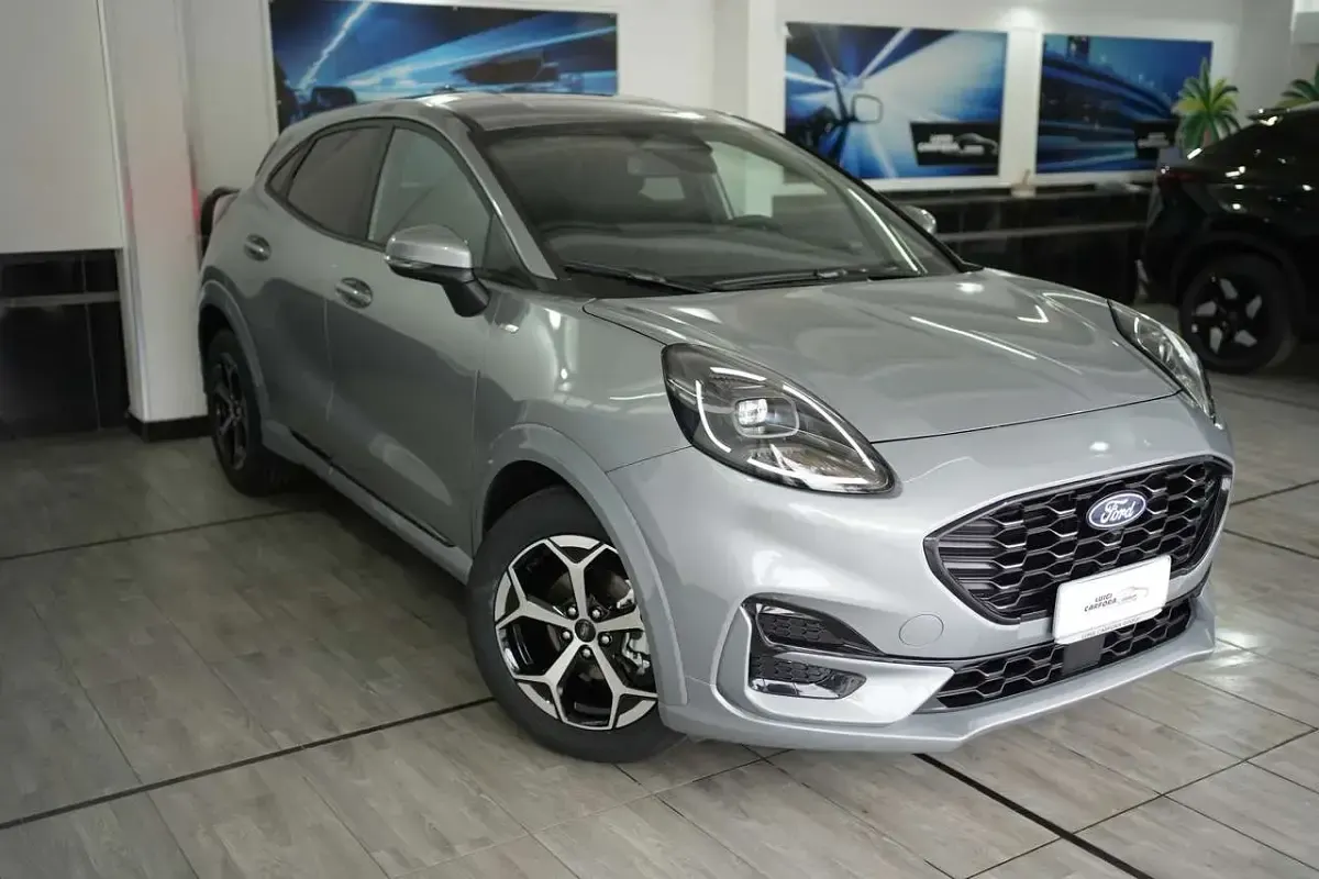 Nuova Ford Puma ST-Line 124 CV (91 kW) 2026 Solar silver SUV