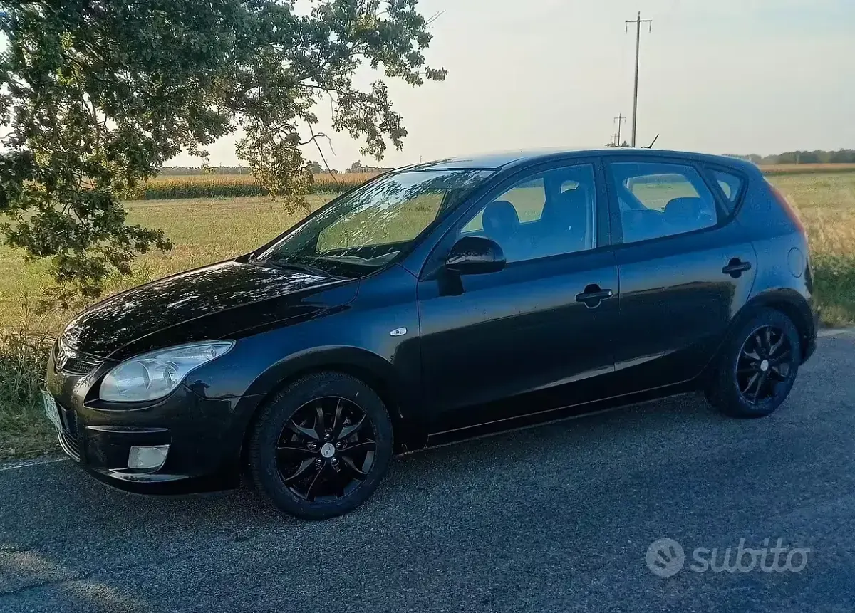 Usata Hyundai i30 115 CV (84 kW) 2010 Nero Berlina