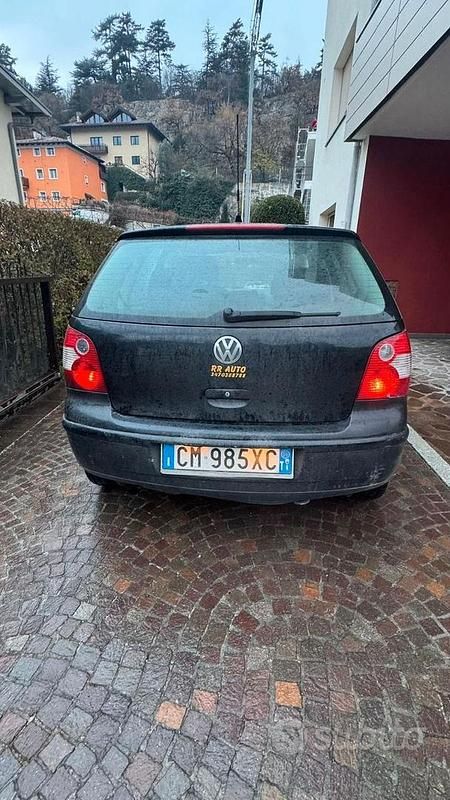 Usata VW Polo 75 CV (55 kW) 2004 Nero Utilitaria