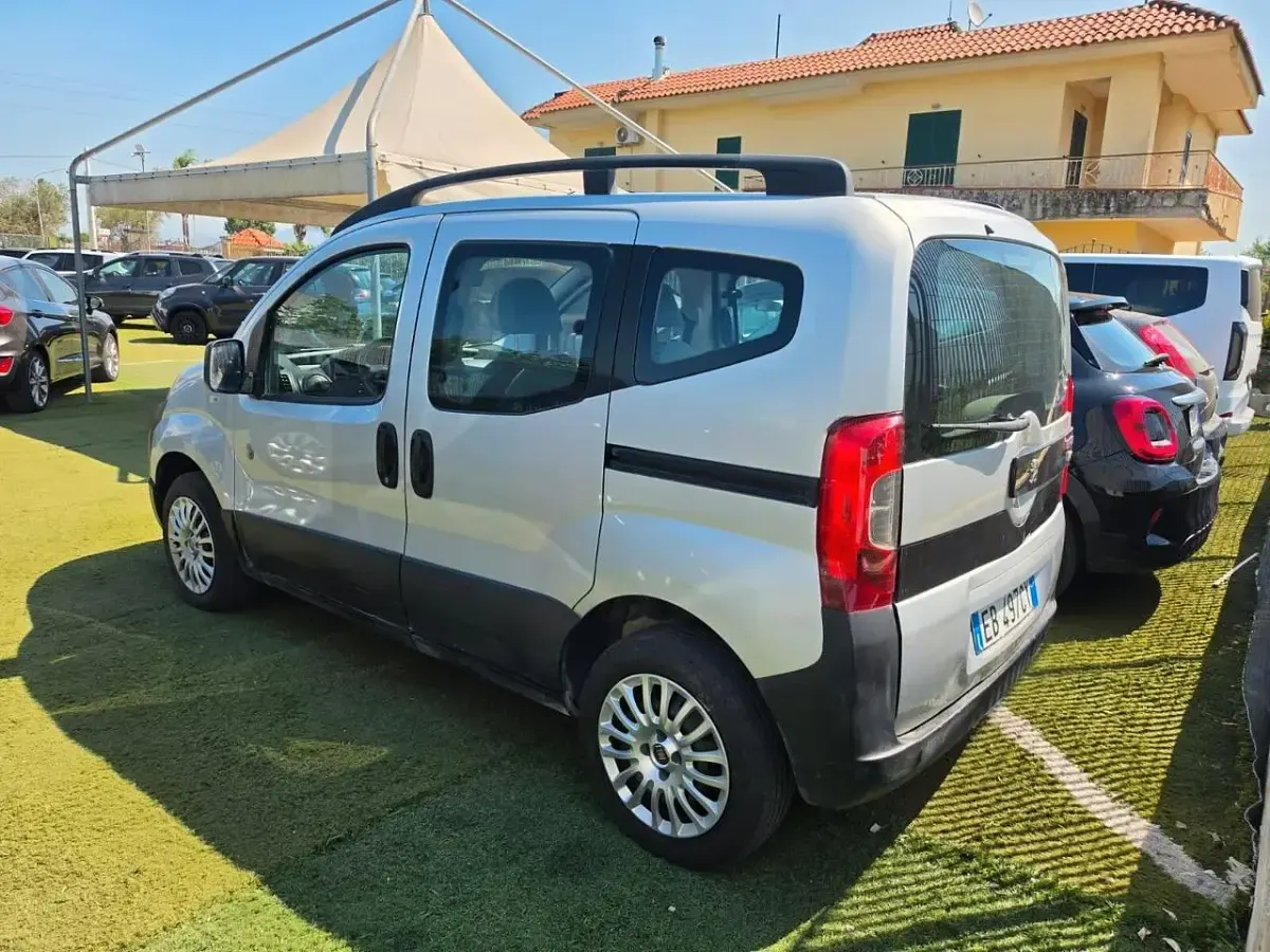 Usata Fiat Qubo Dynamic 75 CV (55 kW) 2010 Grigio Monovolume