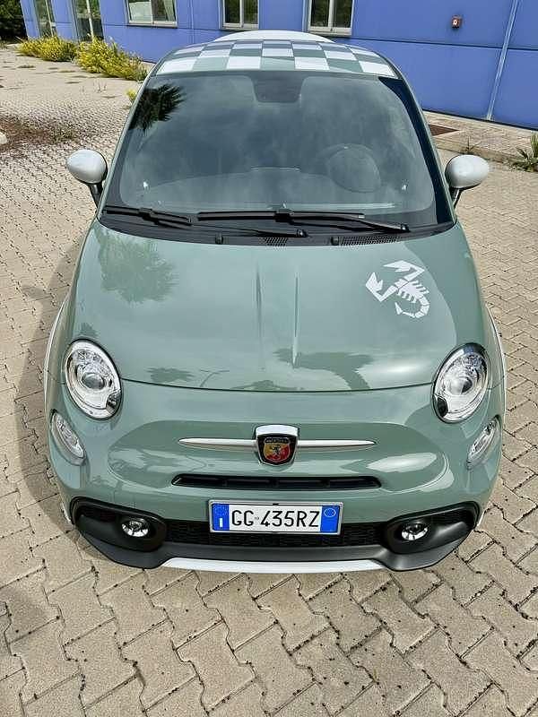 Usata Abarth 695 179 CV (131 kW) 2022 Utilitaria