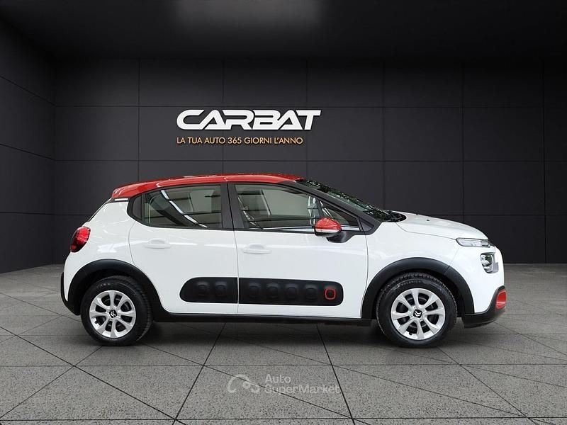 Usata Citroën C3 102 CV (75 kW) 2021 Bianco e rosso Utilitaria