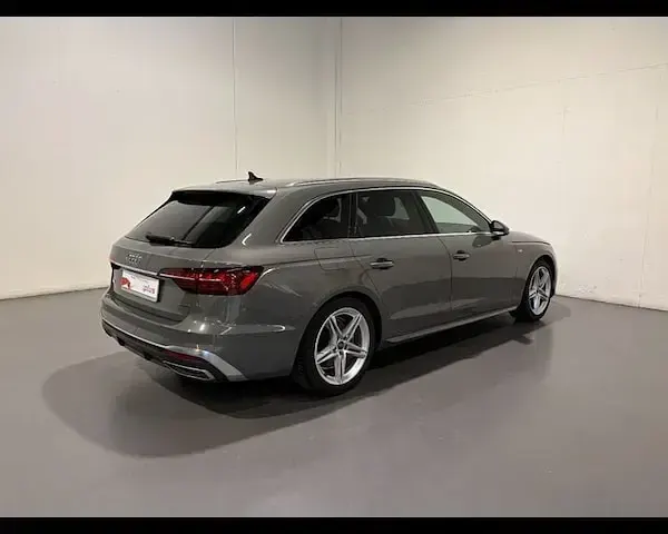 Usata Audi A4 S-Line 204 CV (150 kW) 2024 Grigio Station wagon