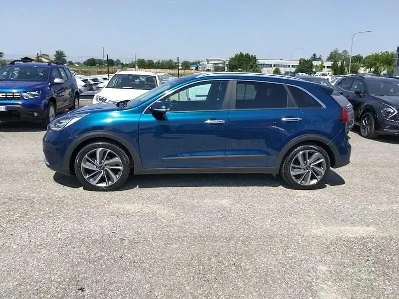 Usata Kia Niro 141 CV (103 kW) 2018 Bluazzurro SUV