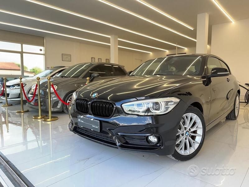 Usata BMW 116 Urban Line 116 CV (85 kW) 2015 Nero Utilitaria