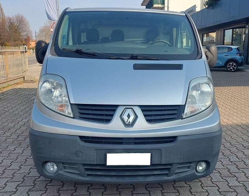 Usata Renault Trafic 114 CV (83 kW) 2013 Grigio Monovolume
