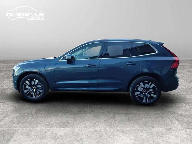 Nuova Volvo XC60 Plus 349 CV (256 kW) 2026 Denim blue SUV