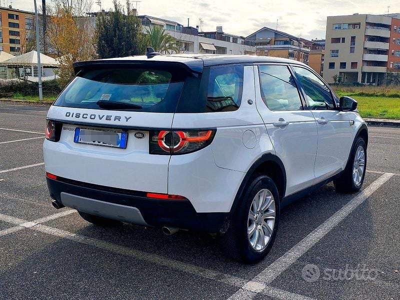 Usata Land Rover Discovery Sport HSE Luxury 180 CV (132 kW) 2016 Bianco SUV