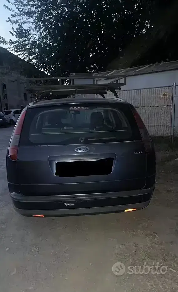 Usata Ford Focus Style 100 CV (73 kW) 2007 Bluazzurro Berlina