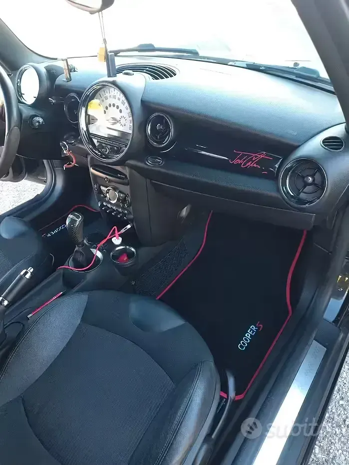 Usata Mini Cooper S 184 CV (135 kW) 2012 Nero Utilitaria
