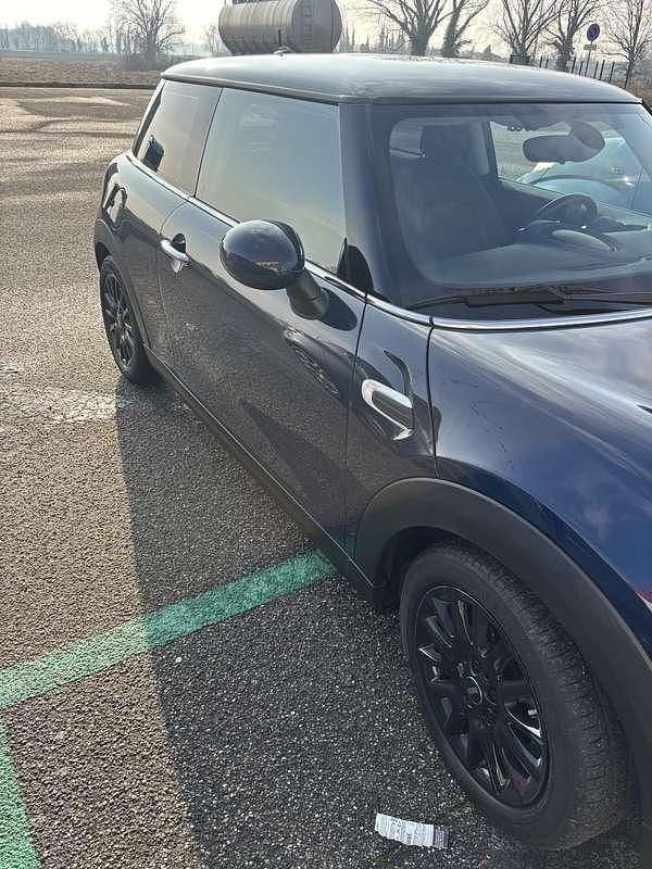 Usata Mini ONE 102 CV (75 kW) 2019 Blu/azzurro Utilitaria