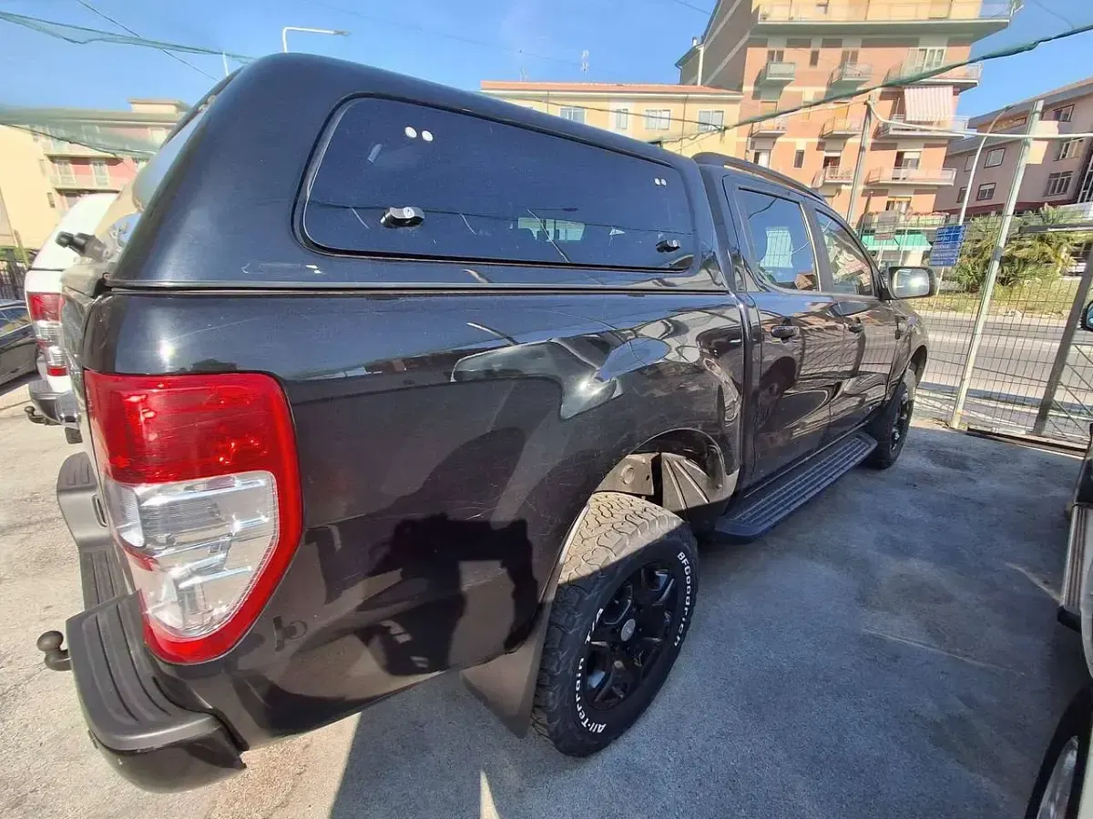 Usata Ford Ranger Limited 200 CV (147 kW) 2018 Nero Pick-up
