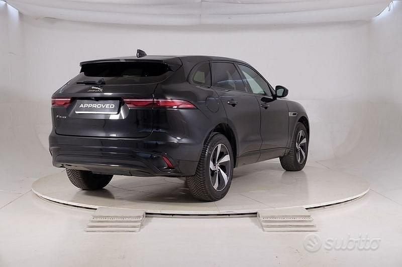 Usata Jaguar F-Pace R-Dynamic 163 CV (119 kW) 2023 Nero SUV