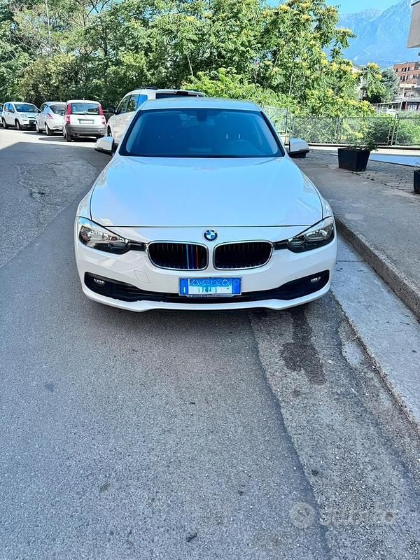 Usata BMW 318 150 CV (110 kW) 2016 Bianco Station wagon