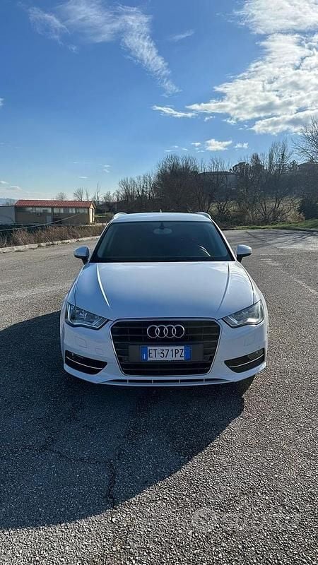 Usata Audi A3 Ambition 105 CV (77 kW) 2013 Bianco Berlina